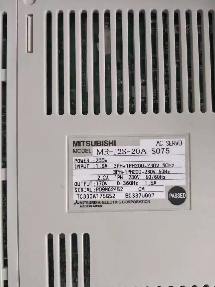 MITSUBISHI SERVO DRIVER MR-J2S-20A-S075 MRJ2S20AS075 NEW FREE EXPEDITED SHIPPING DHL / UPS / FedEx