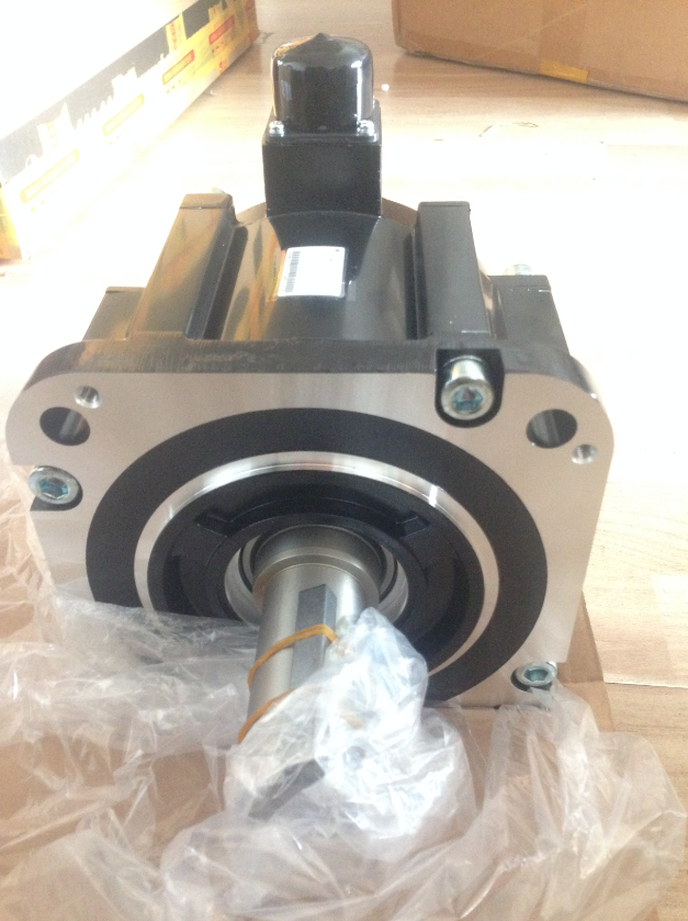 1PC New Yaskawa SGMGV-30ADC61 Servo Motor Expedited Shipping SGMGV30ADC61