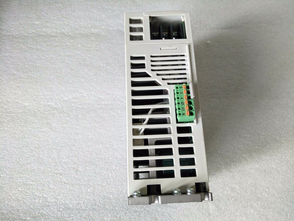 NEW ORIGINAL MITSUBISHI AC SERVO DRIVER MR-J2-70A MRJ270A FREE SHIPPING DHL / UPS / FedEX