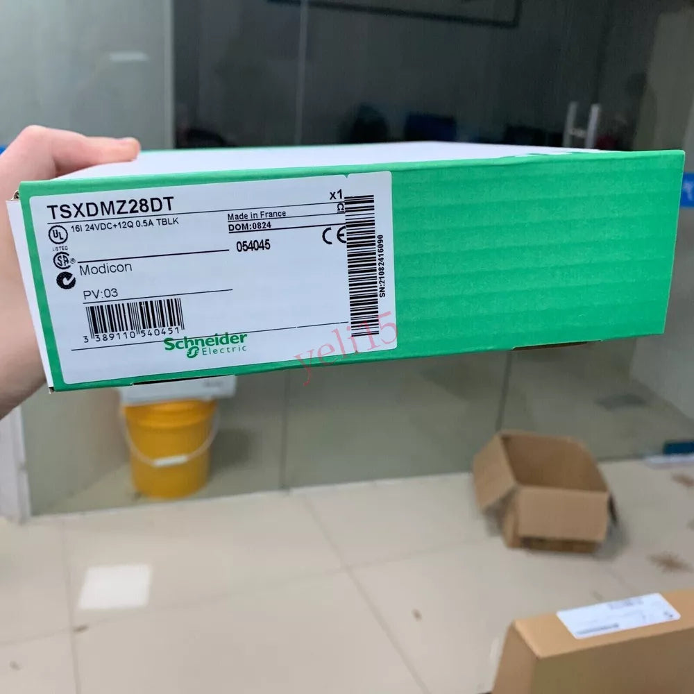 1PC New Schneider TSXDMZ28DT PLC Input Module TSXDMZ28DT Expedited Shipping DHL / UPS / FedEX