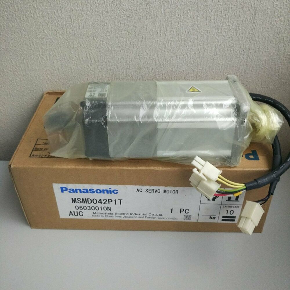 1PC New In Box Panasonic MSMD042P1T Servo Motor Expedited Shipping