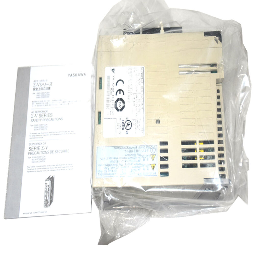 New In Box YASKAWA SGDS-04A12A Servo Drive DHL / UPS / FedEx
