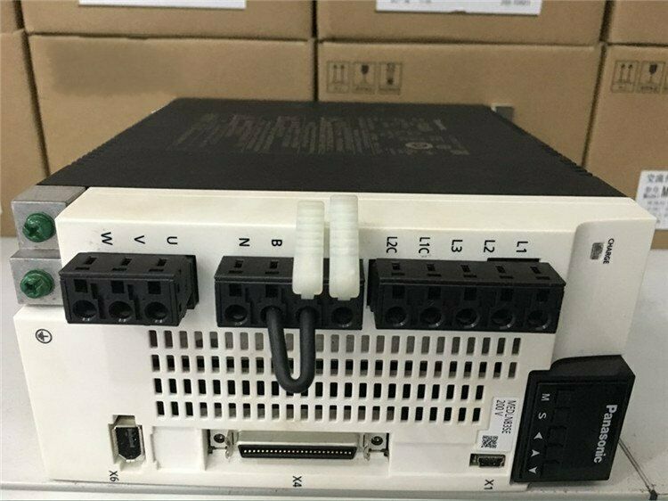 1PC New In Box Panasonic MEDLN83SE Servo Drive Expedited Shipping