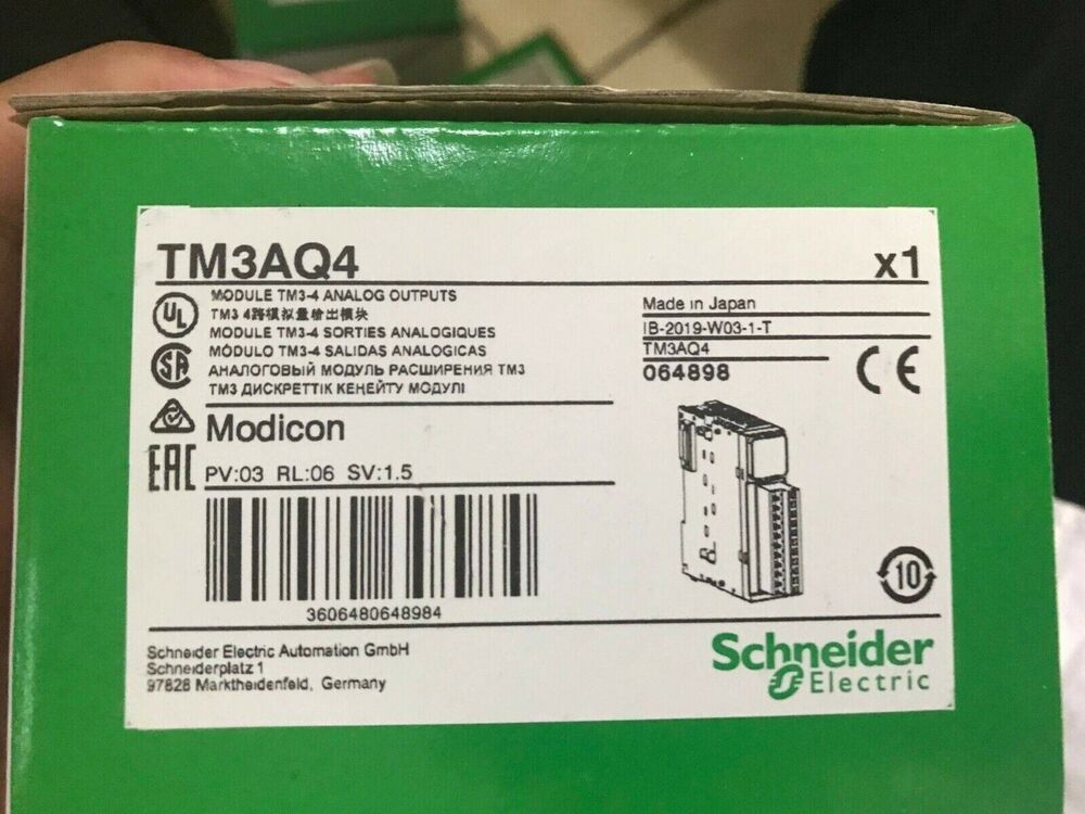 1PC New Schneider TM3AQ4 Analog Output Module PLC Expedited Shipping DHL / UPS / FedEX