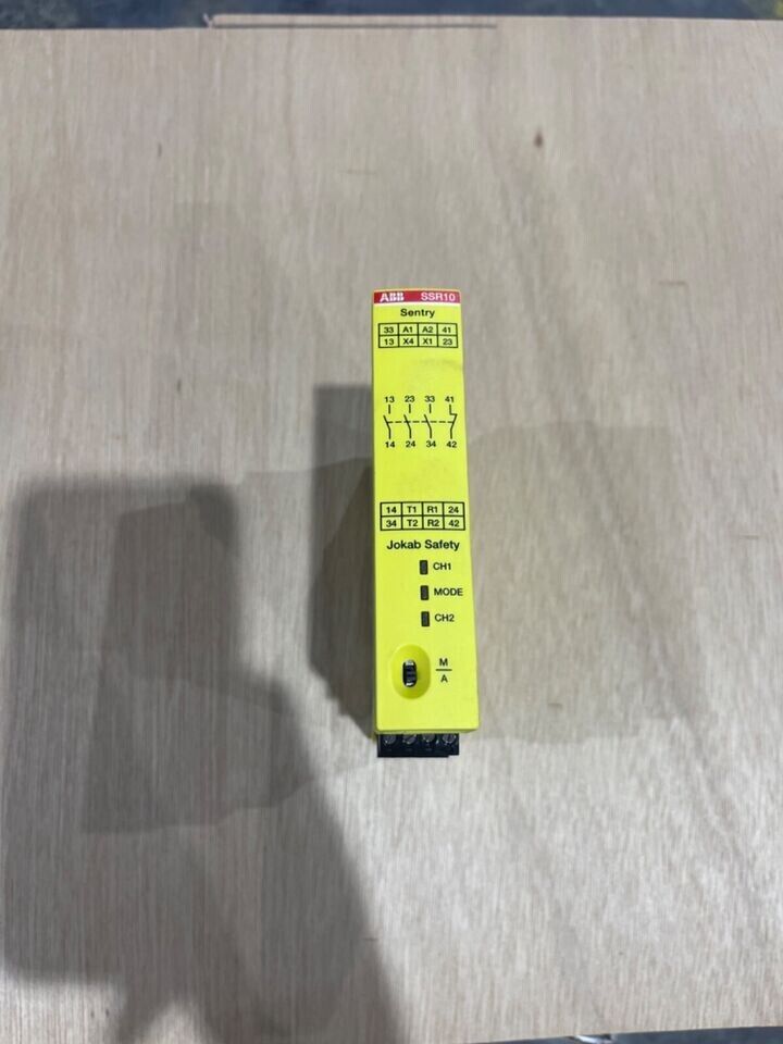 ABB 2TLA010050R0000 sentry SSR10 safety relay 24vdc new in box DHL/FEDEX/UPS