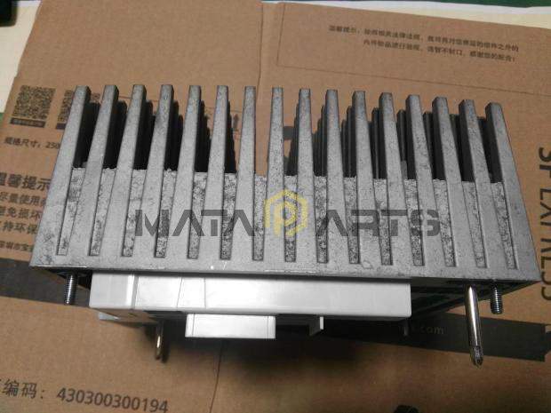 1PCS LENZE INVERTER E82MV551-4B001 E82MV551-4B001 E82MV551_4B001 Used