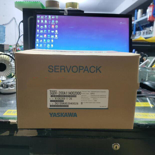1PC New Yaskawa SGDV-200A11A002000 Servo Driver Expedited Shipping