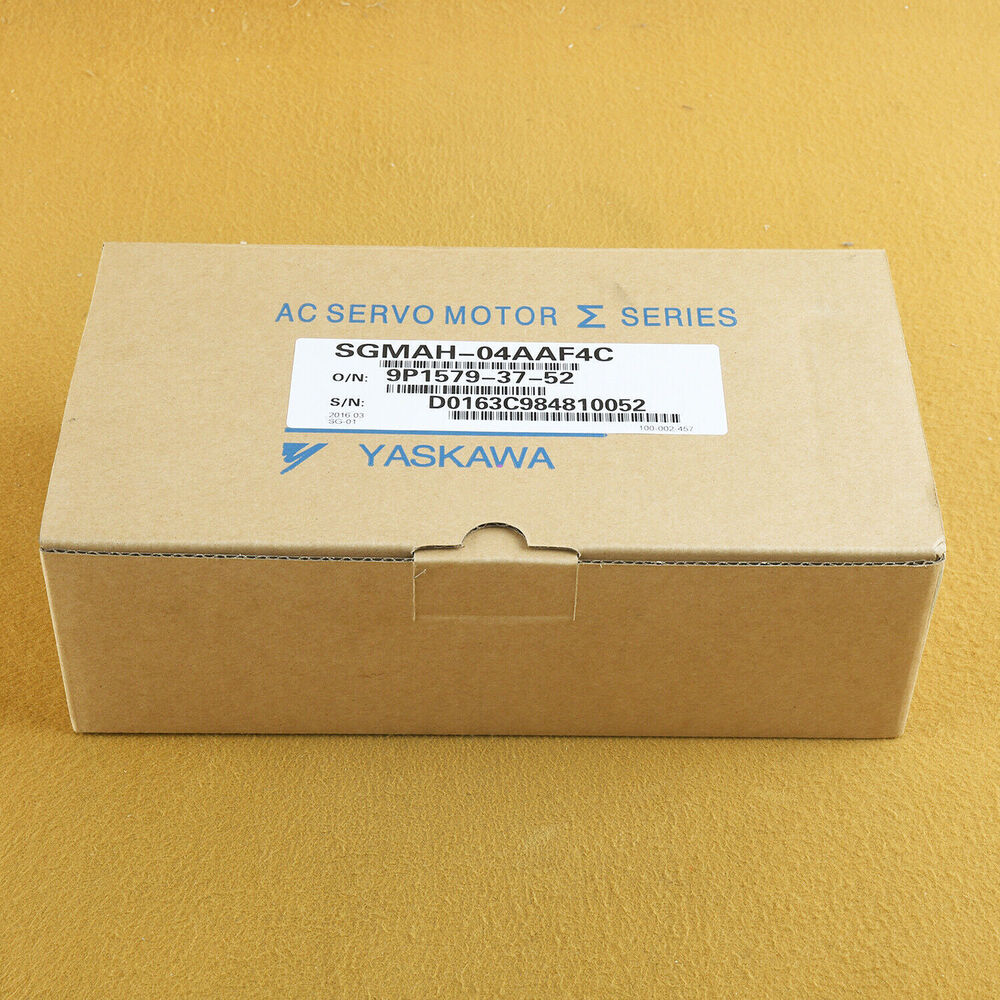 1PC New Yaskawa SGMAH-04AAF4C Servo Motor Expedited Shipping SGMAH04AAF4C