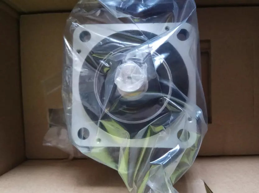 1PC New Yaskawa SGMPS-04ACA61 Servo Motor Expedited Shipping