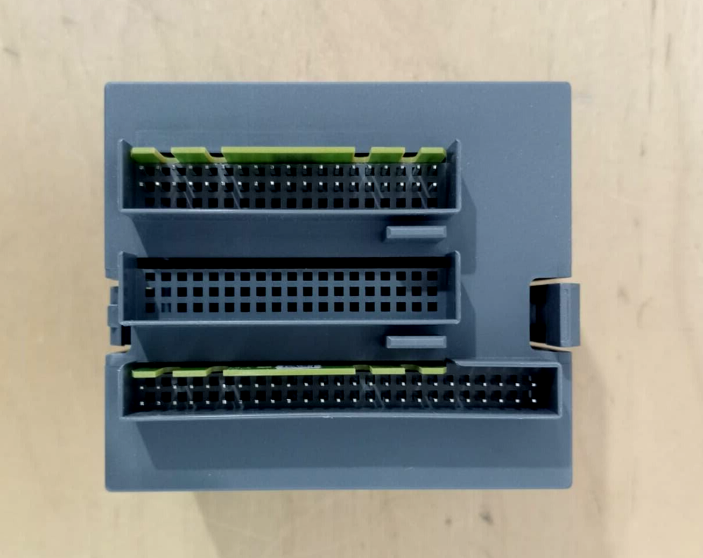 ABB DO524 A3 Digital output module 1SAP240700R0001