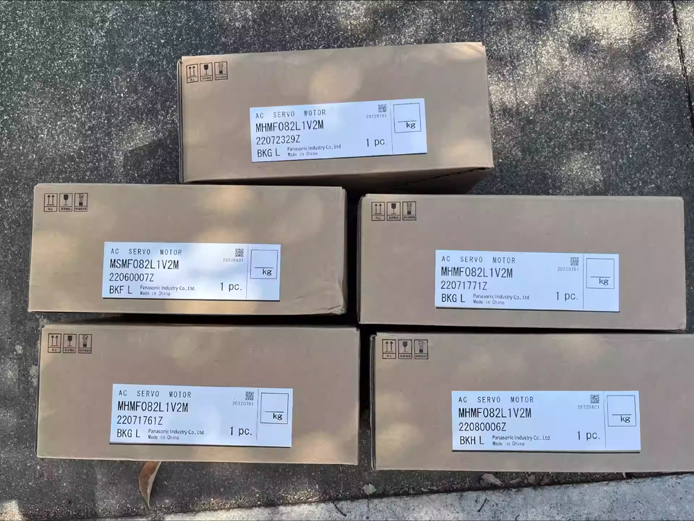 1PC New In Box Panasonic MSMF082L1V2M Servo Motor Expedited Shipping