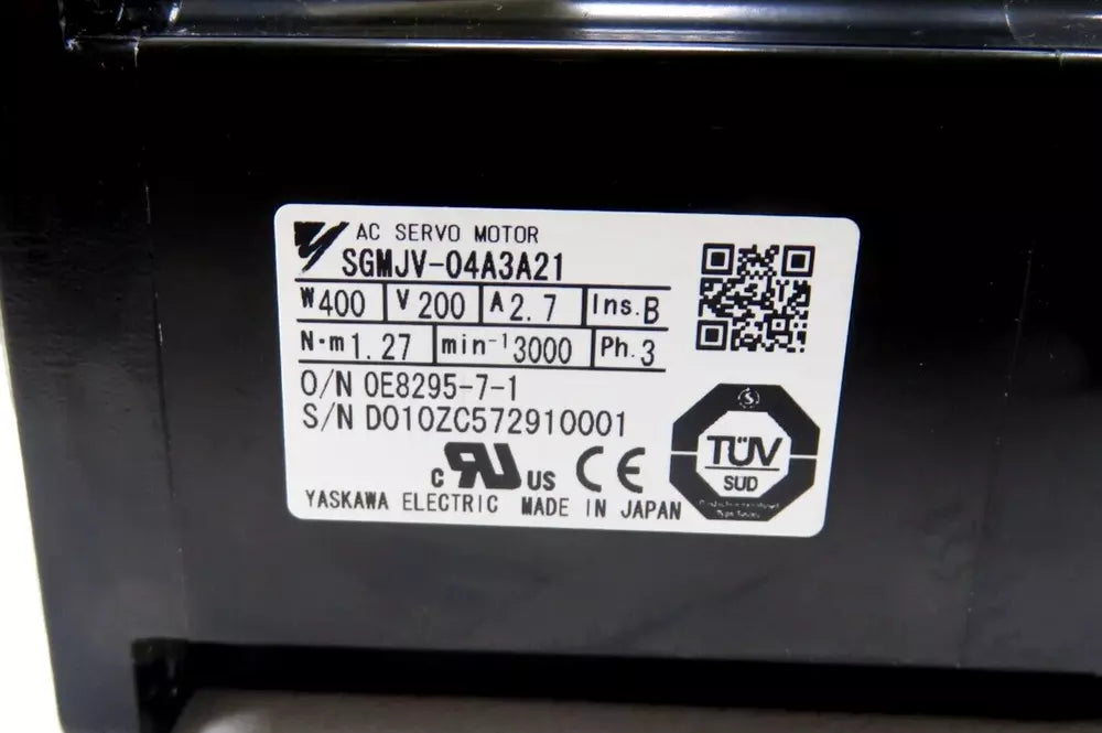 1PC New Yaskawa SGMJV-04A3A21 Servo Motor Expedited Shipping SGMJV04A3A21
