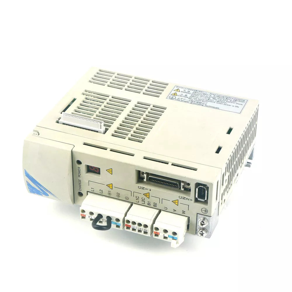 1PC New In Box Yaskawa SGDG-04GT Servo Drives Expedited Shipping SGDG04GT