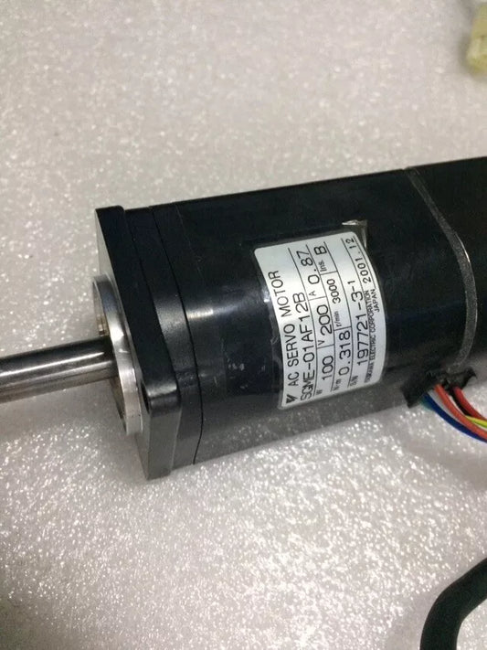 1PC New Yaskawa SGME-01AF12B Servo Motor Expedited Shipping SGME01AF12B