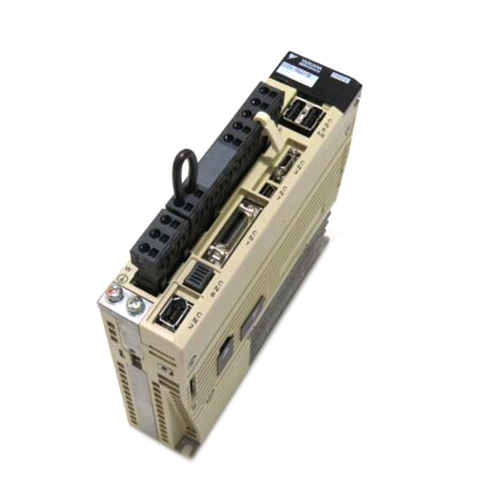 1PC New Yaskawa SGDV-1R6A11B002000 Servo Driver Expedited Shipping