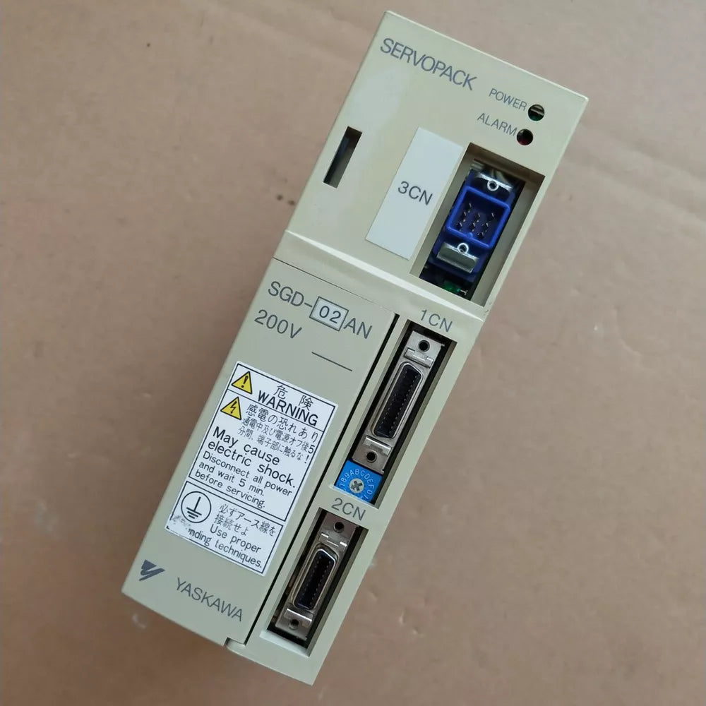 1PC New Yaskawa SGD-02AN Servo Driver Expedited Shipping SGD02AN