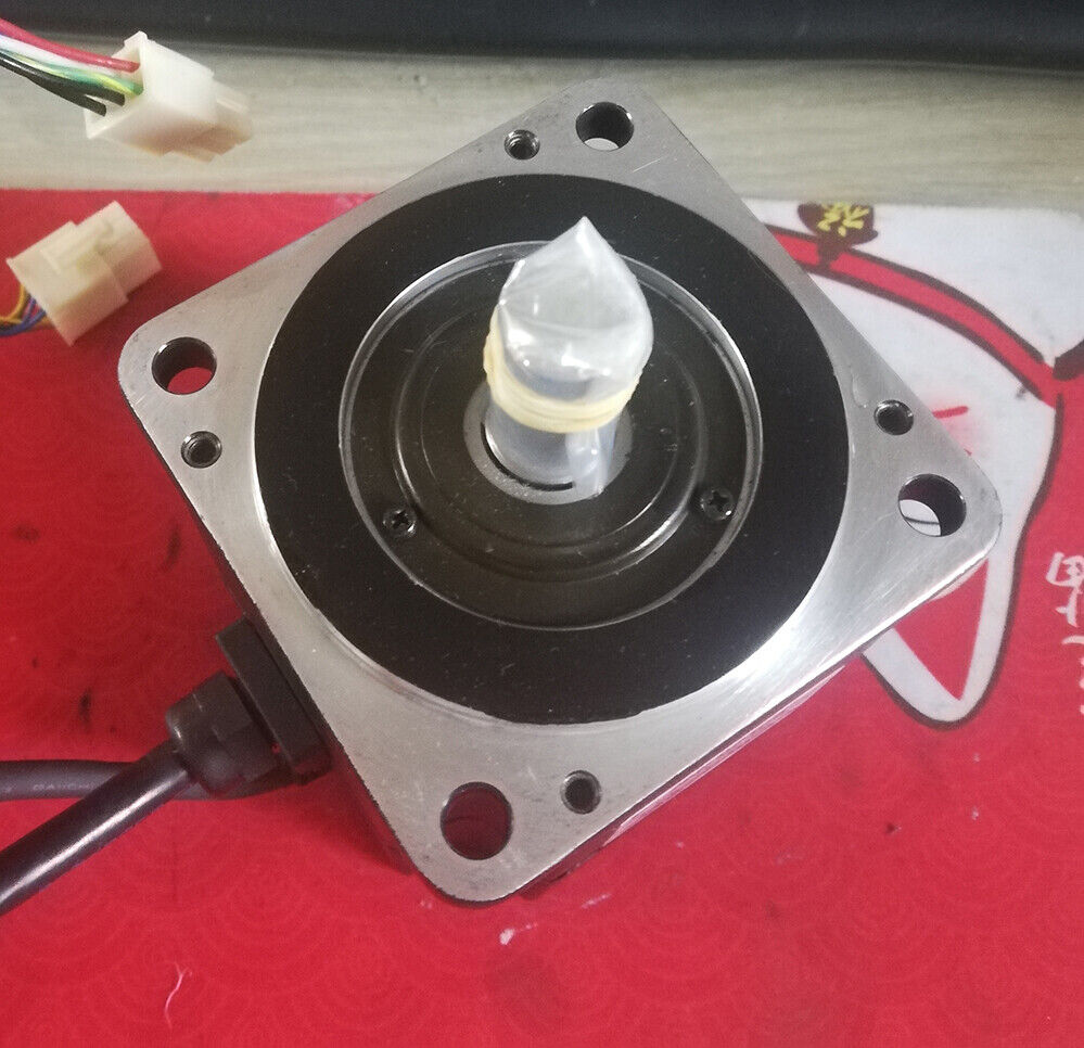 1PC New Yaskawa SGMP-02U314CM Servo Motor Expedited Shipping SGMP02U314CM