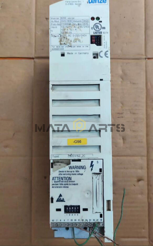 One Used Lenze Inverter E82EV152K2C E82EV152-2C E82EV152_2C