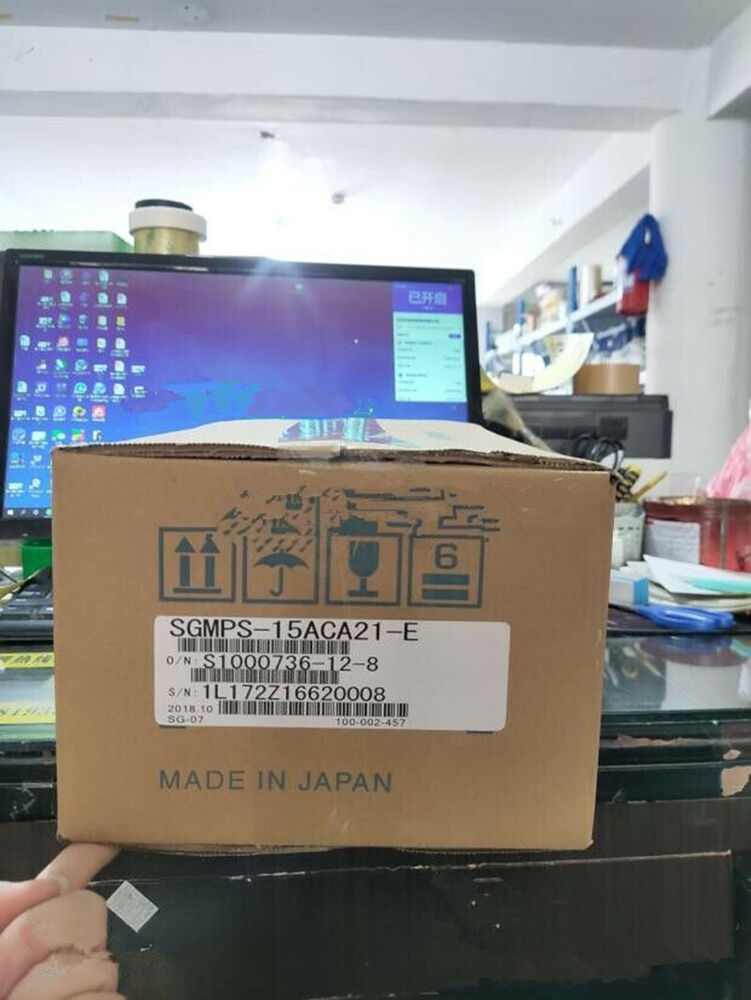 1PC New Yaskawa SGMPS-15ACA21-E Servo Motor Expedited Shipping