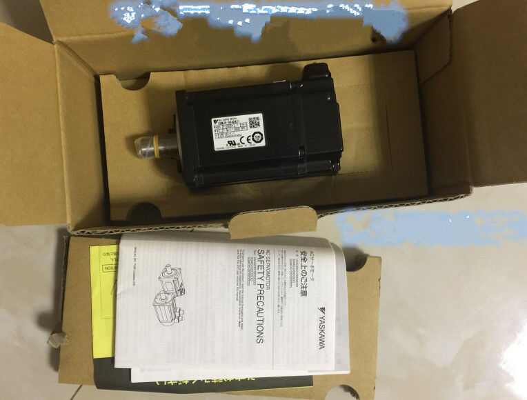 1PC New Yaskawa SGMAV-04ADA21 Servo Motor Expedited Shipping SGMAV04ADA21