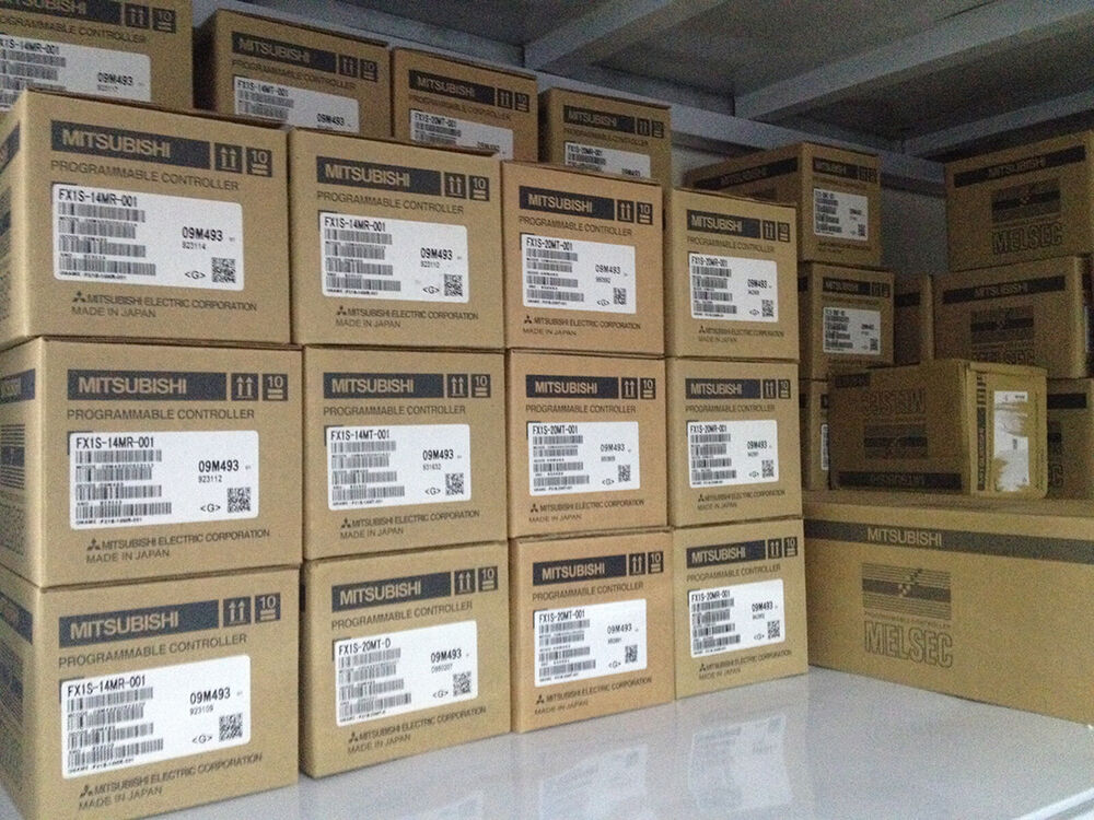 1PC MITSUBISHI HC-KF73B Servo Motor HCKF73B New In Box Expedited Shipping DHL / UPS / FedEX