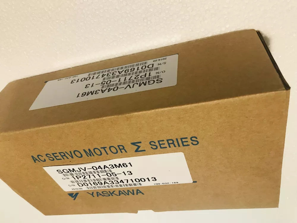 1PC New Yaskawa SGMJV-04A3M61 Servo Motor Expedited Shipping