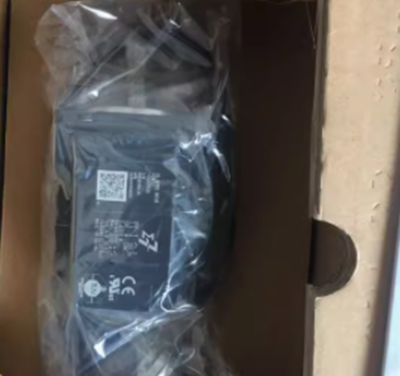 1PC New Yaskawa SGM7J-02A7C6S Servo Motor Expedited Shipping SGM7J02A7C6S