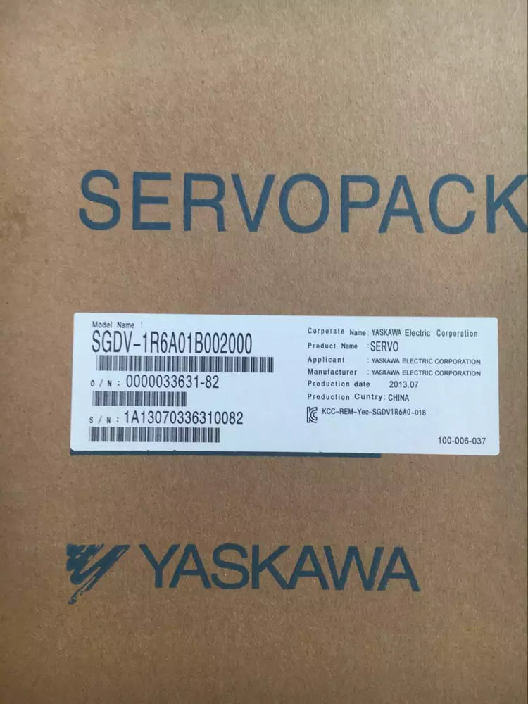 1PC New Yaskawa SGDV-1R6A01B002000 Servo Driver Expedited Shipping