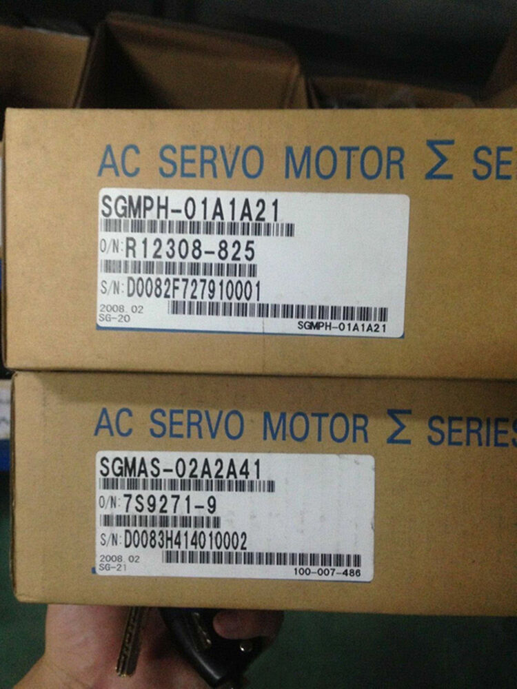 1PC New Yaskawa SGMAS-02A2A41 Servo Motor Expedited Shipping SGMAS02A2A41