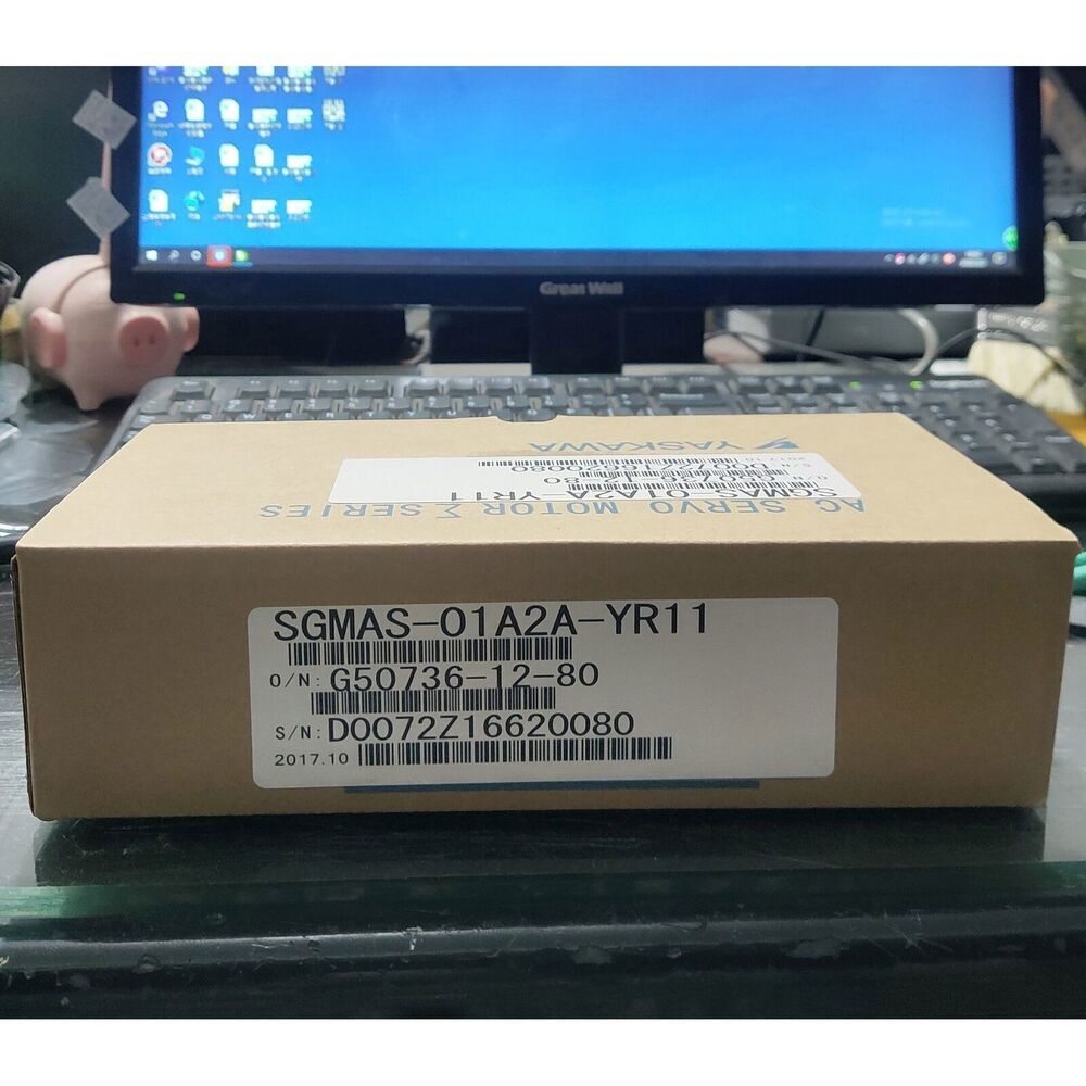 1PC New Yaskawa SGMAS-01A2A-YR11 Servo Motor Expedited Shipping SGMAS01A2AYR11