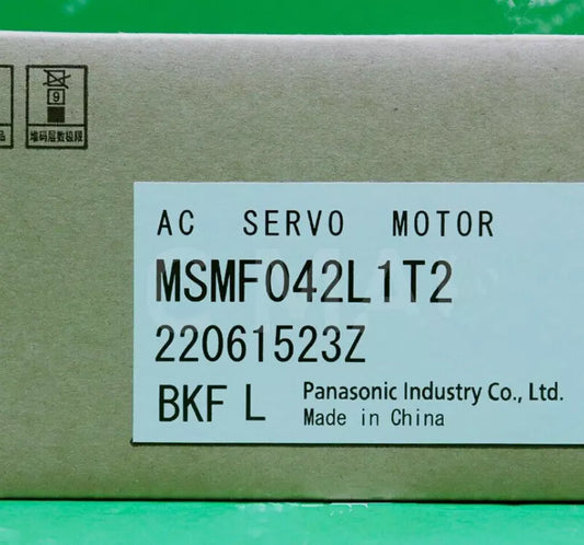 1PC New In Box Panasonic MSMF042L1T2 Servo Motor Expedited Shipping