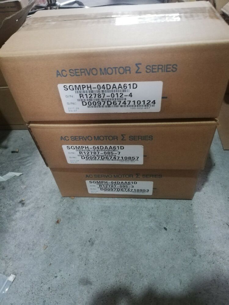1PC New Yaskawa SGMPH-04DAA61D Servo Motor Expedited Shipping SGMPH04DAA61D