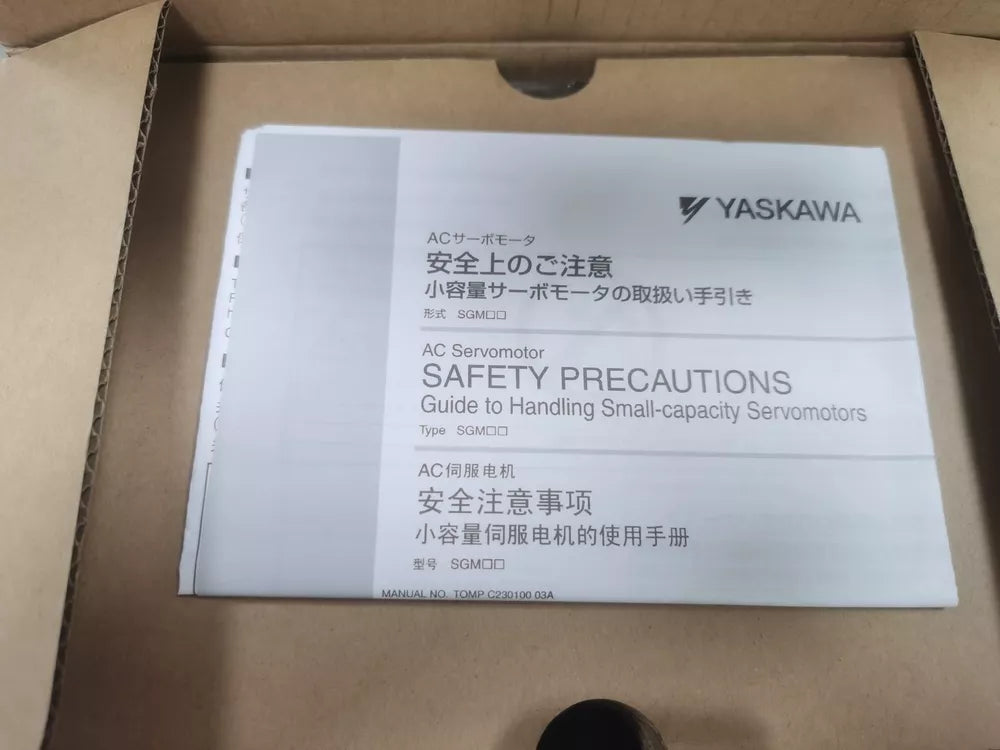 1PC New Yaskawa SGMP-02A3HA12 Servo Motor Expedited Shipping SGMP02A3HA12