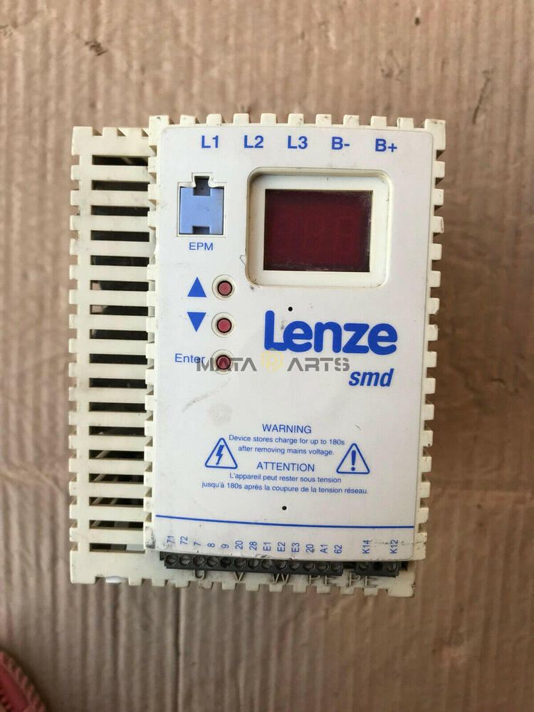 ONE Used LENZE inverter ESMD552L4TXA 5.5KW 380V