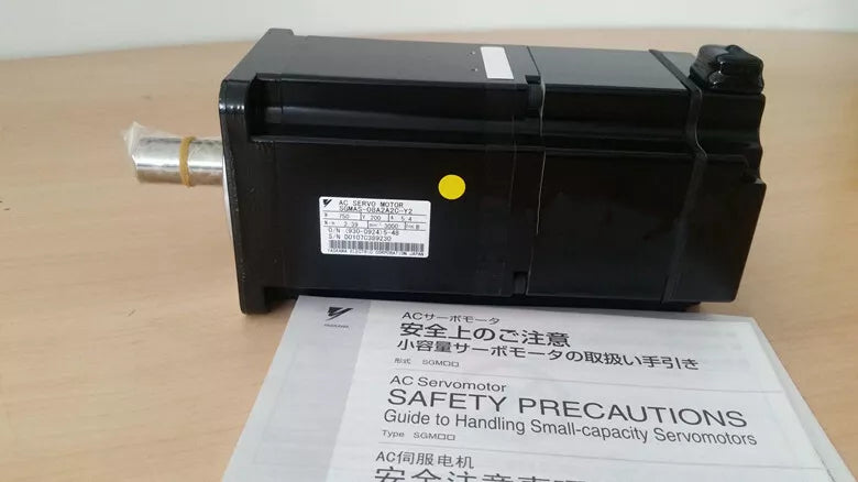 1PC New Yaskawa SGMAS-08A2A2C-Y2 Servo Motor Expedited Shipping