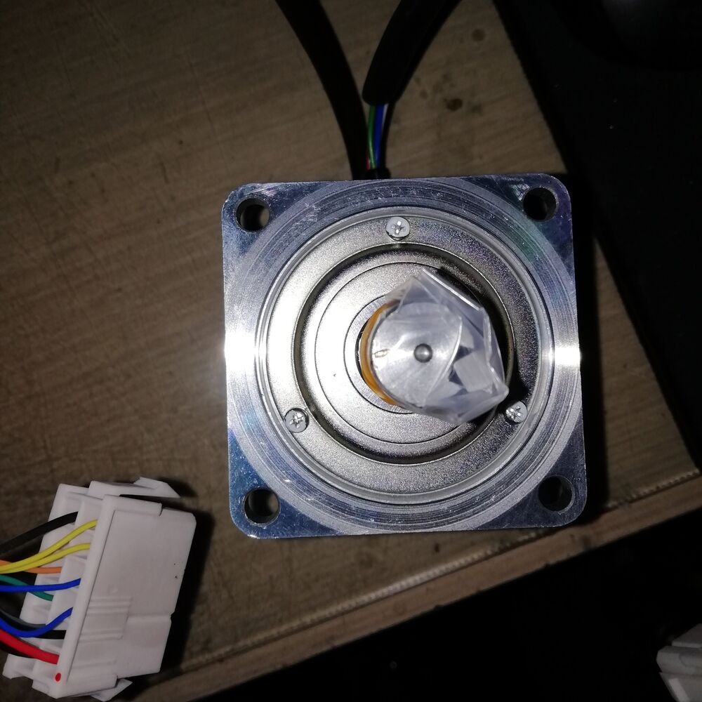 1PC New Yaskawa SJME-02AMB41 Servo Motor Expedited Shipping SJME02AMB41