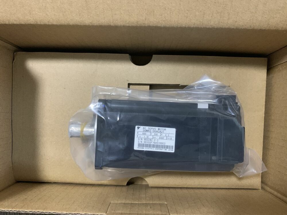 1PC New Yaskawa SGMAS-06ACA21 Servo Motor Expedited Shipping SGMAS06ACA21