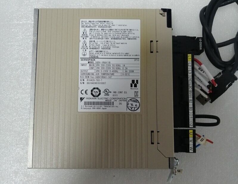 1PC New Yaskawa SGDV-1R6A11B Servo Driver Expedited Shipping