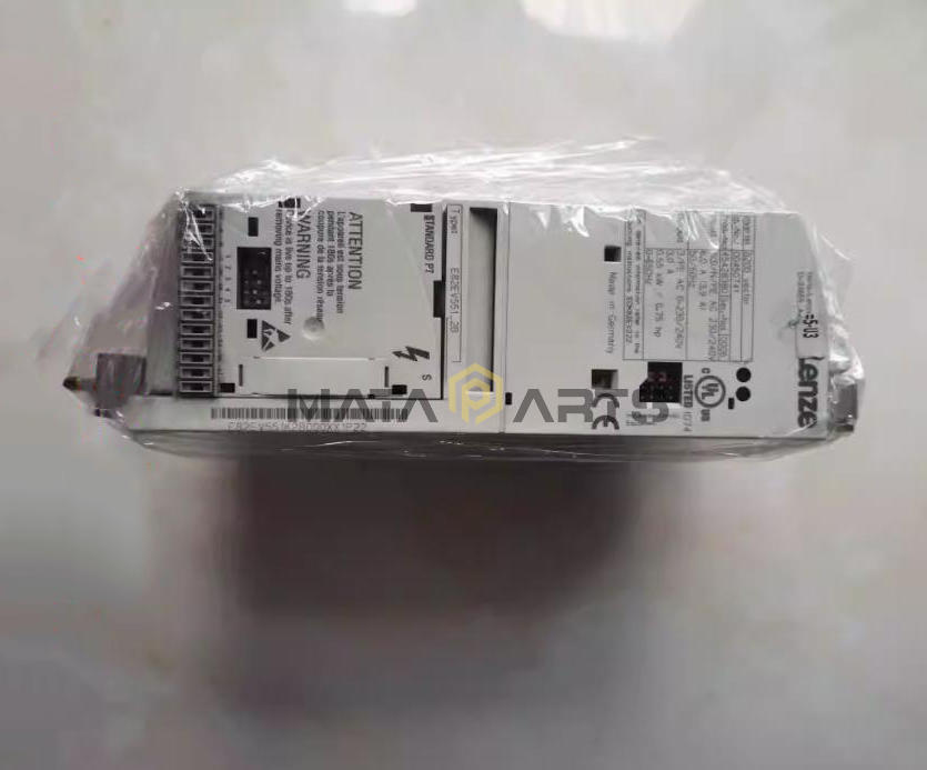 1PC Lenze Inverter E82EV551-2B Used