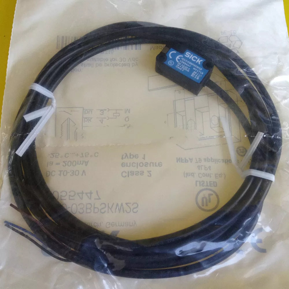 1PC New Sick IQ10-03BPSKW2S Sensor Free Shipping DHL / UPS / FedEx