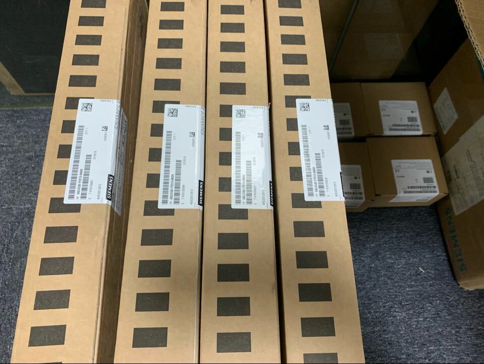 1PC Siemens 6SL3120-1TE21-8AA4 New In Box 6SL31201TE218AA4 Expedited Shipping DHL / UPS / FedEx