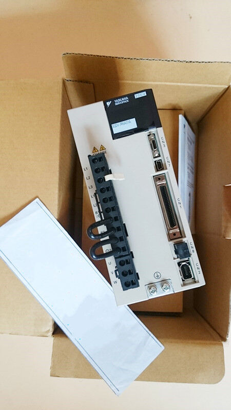 1PC YASKAWA AC SERVO DRIVER SGDV-3R8A01A NEW FREE EXPEDITED SHIPPING DHL / UPS / FedEx