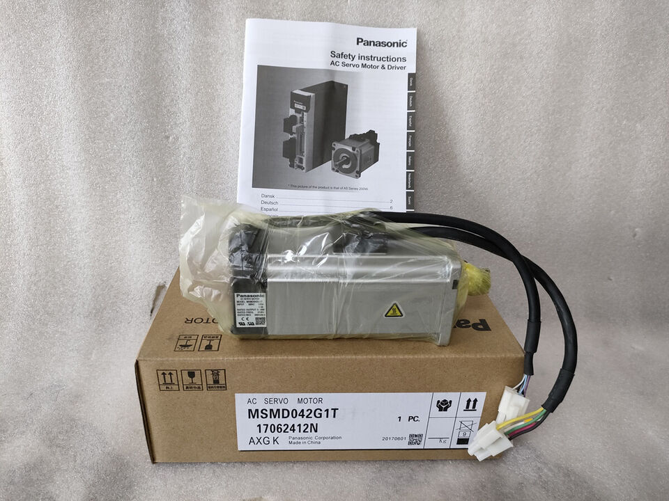 1PC New In Box Panasonic MSMD042G1T Servo Motor Expedited Shipping