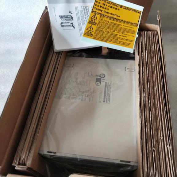 1PC New Yaskawa SGD7S-5R5A00A Servo Driver Expedited Shipping