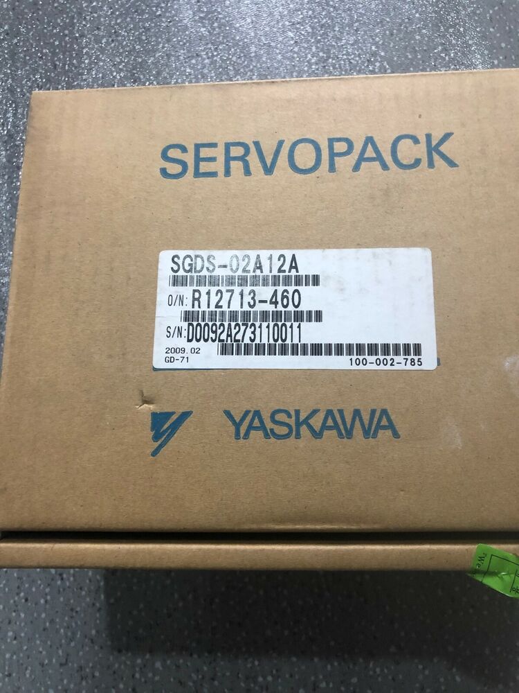 YASKAWA SGDS-02A12A Servo Driver SGDS02A12A New In Box Expedited Shipping DHL / UPS / FedEx
