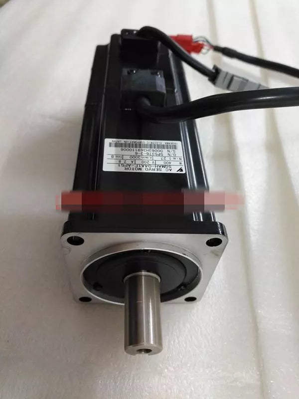 1PC New Yaskawa SGMAH-02A1F-AP51 Servo Motor Expedited Shipping SGMAH02A1FAP51