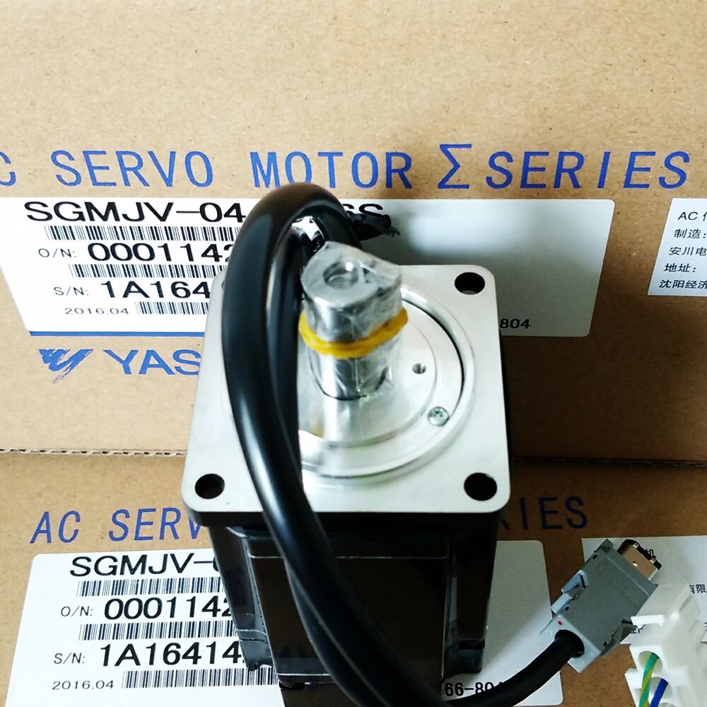 1PC New Yaskawa SGMJV-04ADE6S Servo Motor Expedited Shipping SGMJV04ADE6S