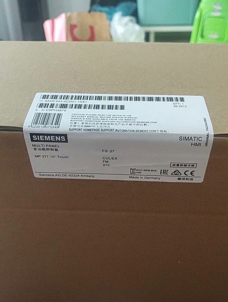 1 PCS New In Box SIEMENS 6AV6 643-0CD01-1AX1 6AV6643-0CD01-1AX1 Touch Panel