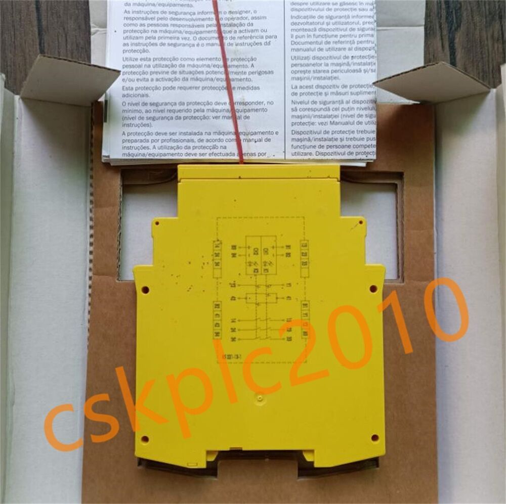 1 PCS NEW IN BOX SICK safety relays UE10-3OS2D0 6024917