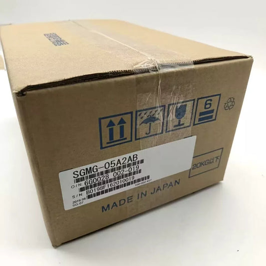 1PC New Yaskawa SGMG-05A2AB Servo Motor Expedited Shipping SGMG05A2AB